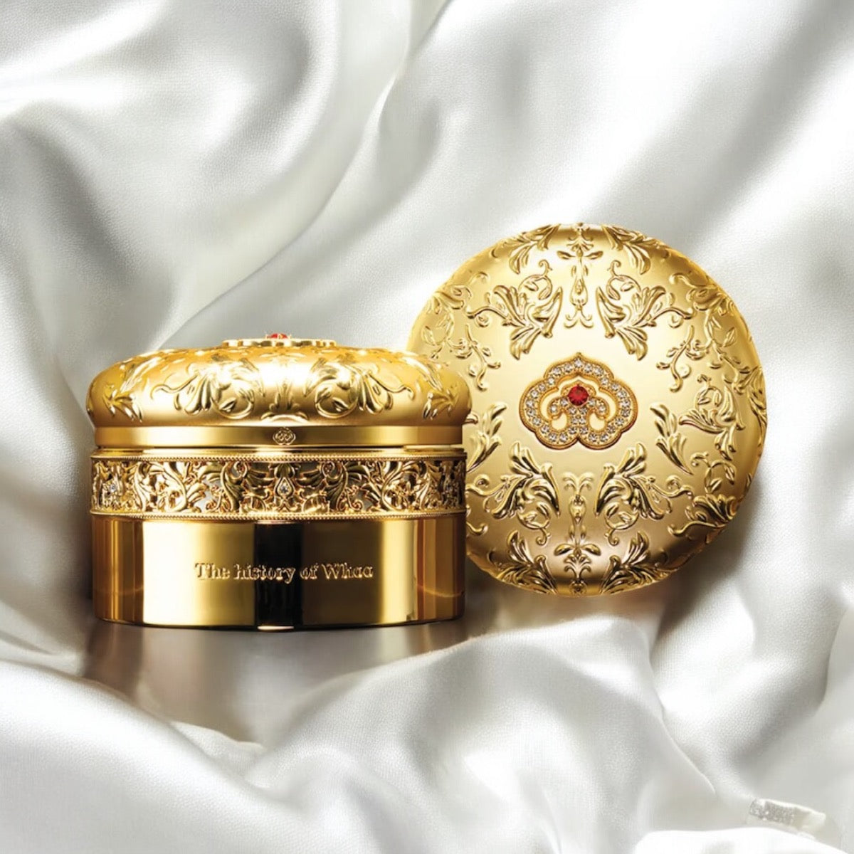 The History of Whoo Royal Ultimate Cream 80 ml, en luksuriøs anti-aging ansigtscreme, der plejer og forynger huden med sjældne ingredienser.