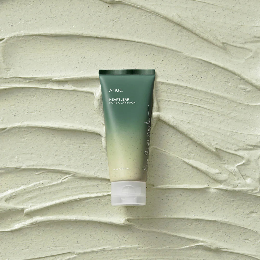 Anua Heartleaf Pore Clay Pack 100 ml – koreansk ansigtsmaske med ler og planteekstrakter, der eksfolierer blidt, forfiner porerne og styrker hudens fugtbalance.