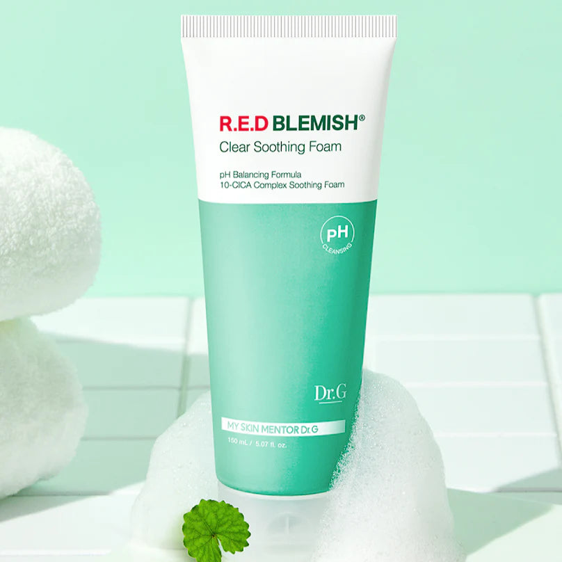Dr.G R.E.D Blemish Clear Soothing Foam 150ml – En skånsom vandbaseret ansigtsrens, der reducerer irritation og rødme, efterlader huden ren, frisk og fugtet uden at udtørre.