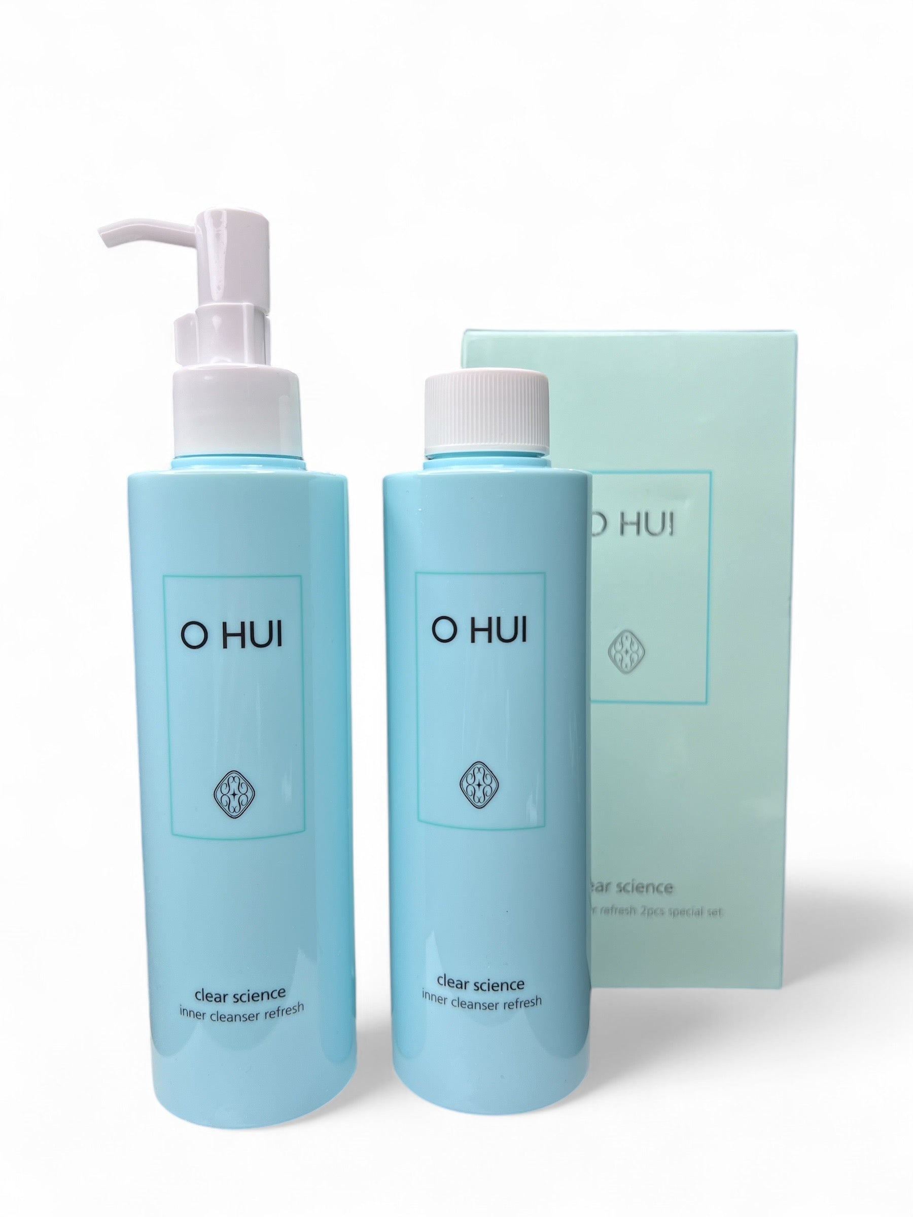 OHUI Clear Science Intime Vask Sæt (2 x 200 ml), en skånsom intimvask, der hjælper med at opretholde den naturlige pH-balance og mikroflora i det intime område, ideel til daglig brug.