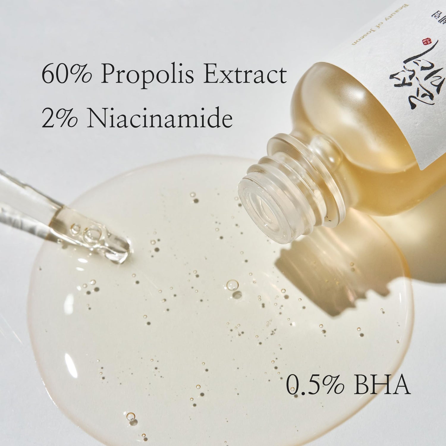 Beauty of Joseon Glow Serum Propolis + Niacinamide 30 ml – let og fugtgivende serum i dråbeflaske, udviklet til at berolige huden, mindske porer og give en strålende finish.