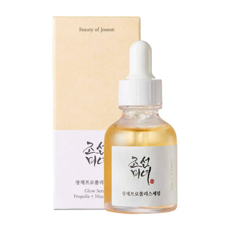 Beauty of Joseon Glow Serum Propolis + Niacinamide 30 ml – stilren glasflaske med nærende serum, beriget med propolis og niacinamid, der reducerer rødme, giver glød og udjævner hudtonen.