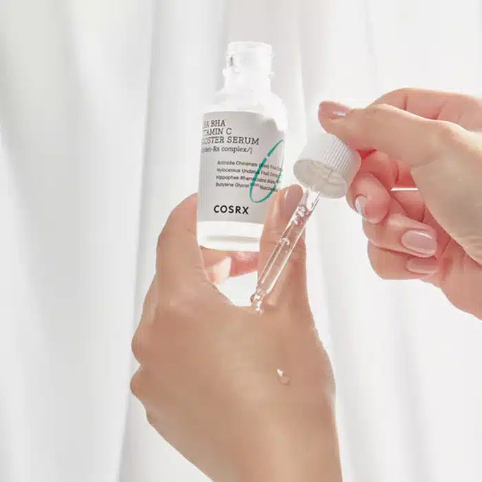 COSRX Refresh AHA BHA Vitamin C Booster Serum 30 ml – let serum i dråbeflaske, udviklet til at fjerne døde hudceller, mindske pigmentpletter og beskytte huden med kraftfulde antioxidanter.