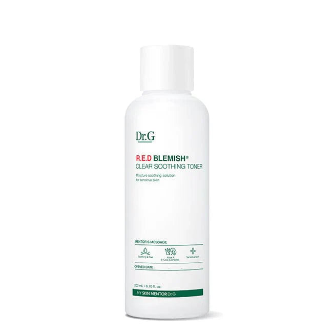Dr.G R.E.D Blemish Clear Soothing Toner 300 ml, en mild og beroligende toner, der reducerer rødme og irritation, mens den opretholder hudens fugtbalance.